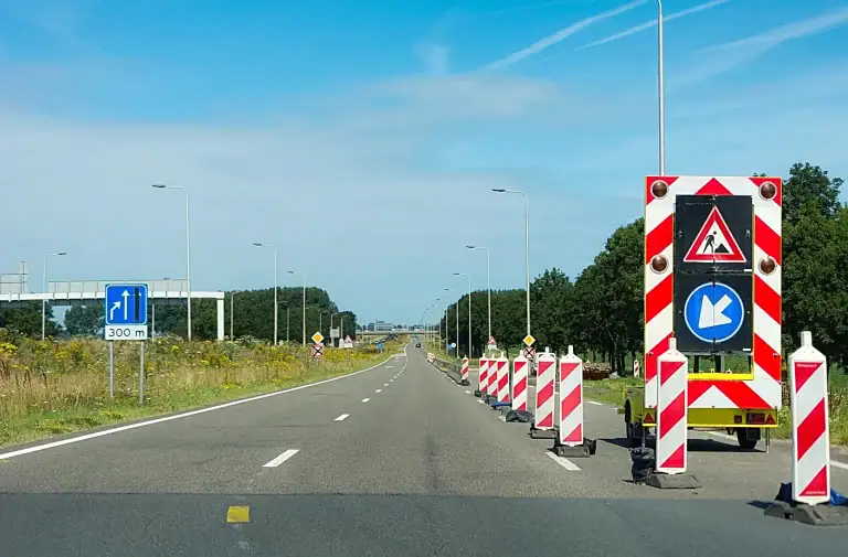 Tijdelijke verkeersmaatregelen met afzettingen